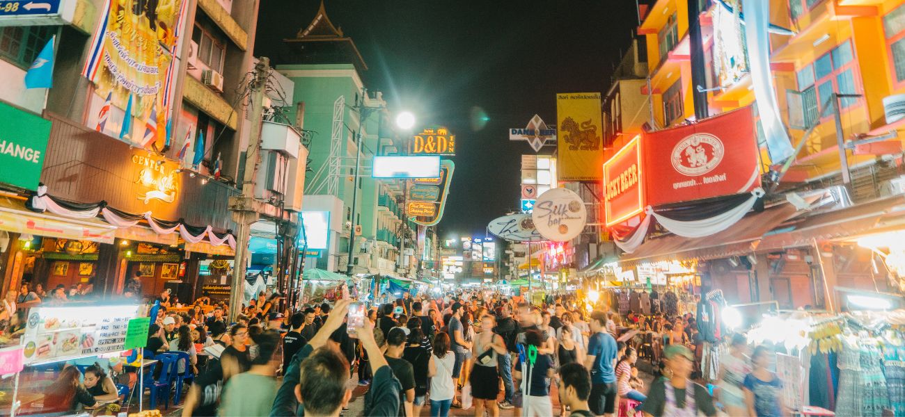 Mercado nocturno en Bangkok: Explorar los 7 más famosos