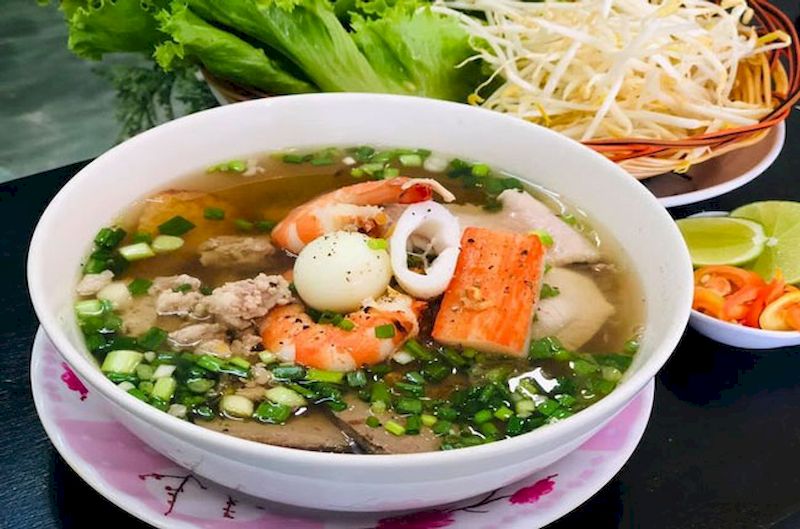 Sopa Hu tieu