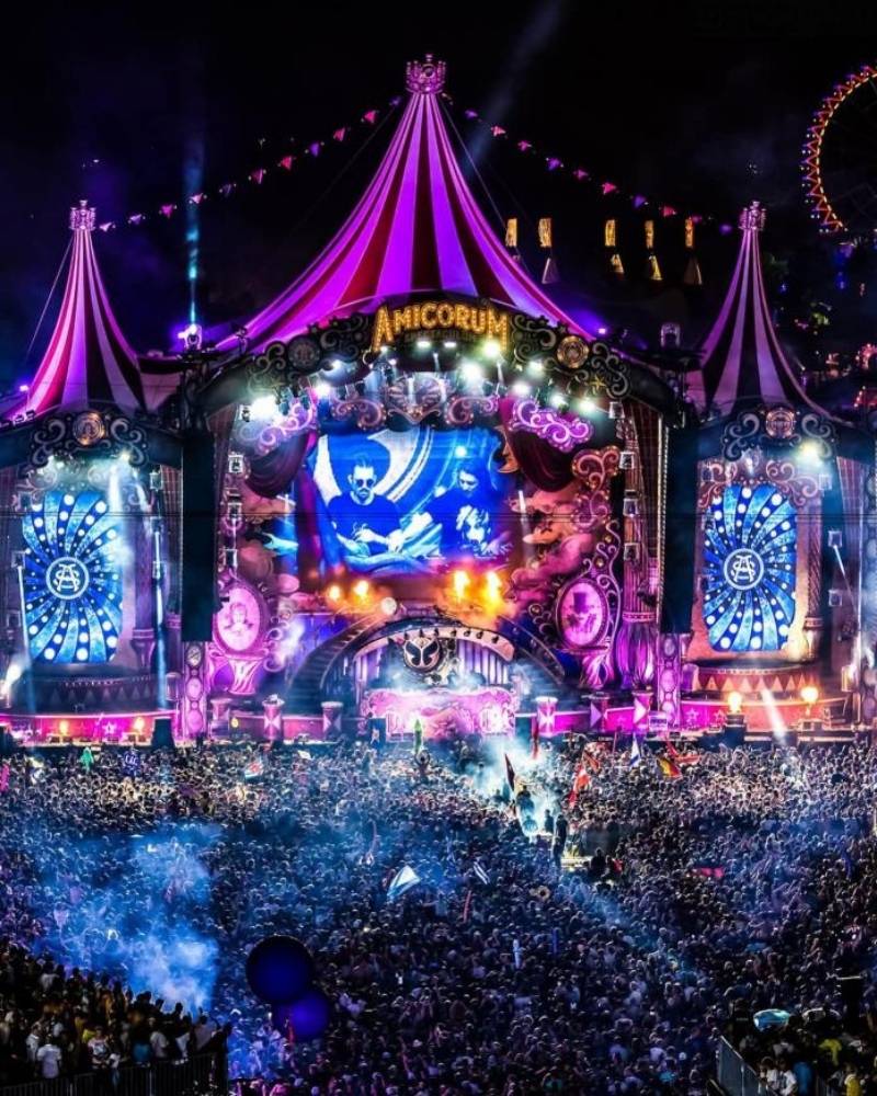 festival de música electrónica en Tailandia - por la noche