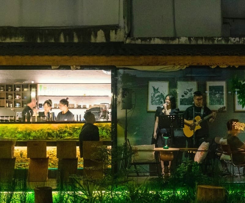 xào xạc bar 2