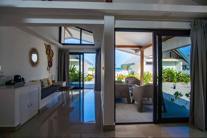 hoteles en koh rong you and me resort