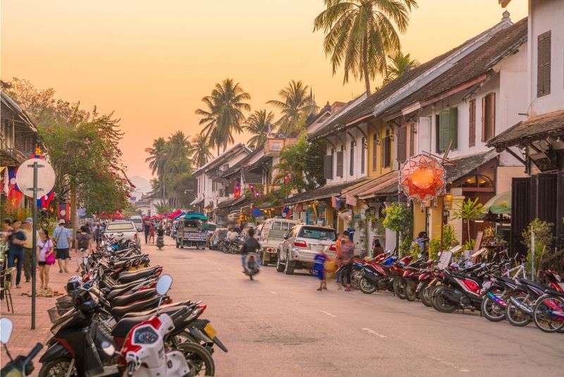 vietnam o laos - casco antiguo de luang prabang