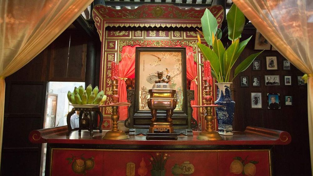 interior de casa de familia tran en casco antiguo hoi an
