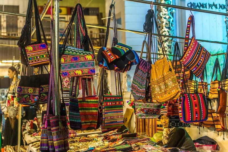 mercado nocturno de chiang rai
