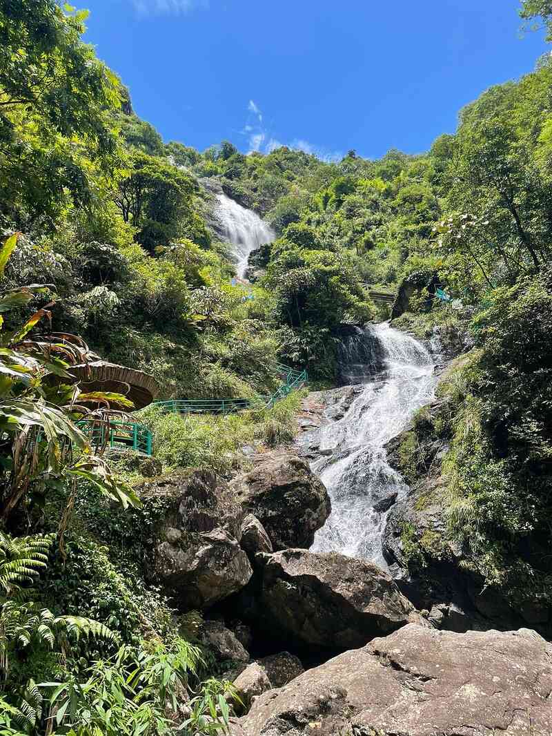 cascadas vietnam sapa