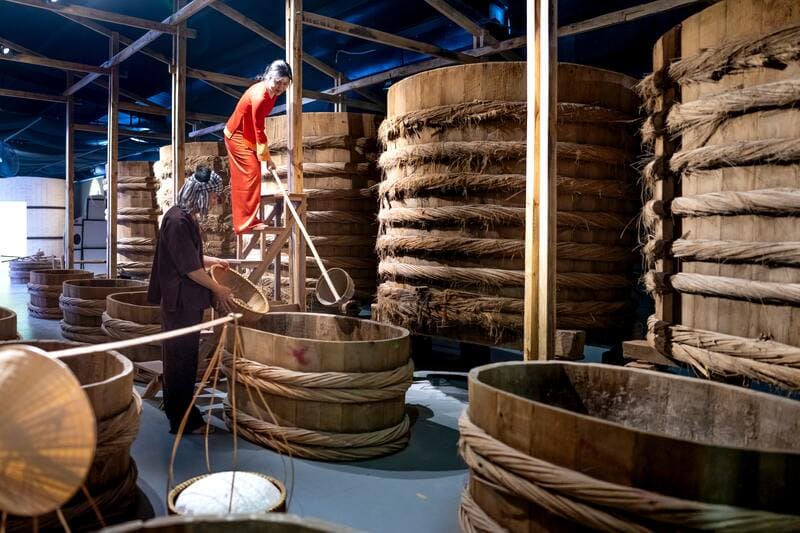 Fabricación de nuoc mam en Phu Quoc - Foto: Nguyen Quang Vinh