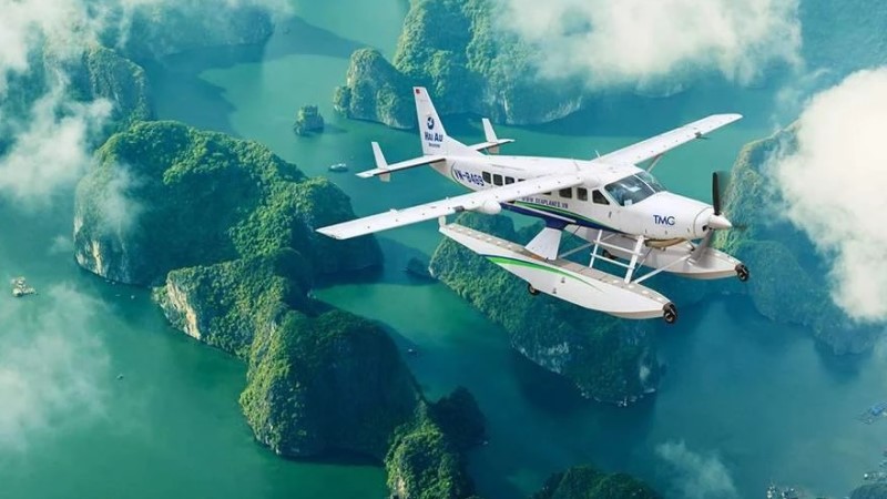 moverse por bahia de halong en hidroavion