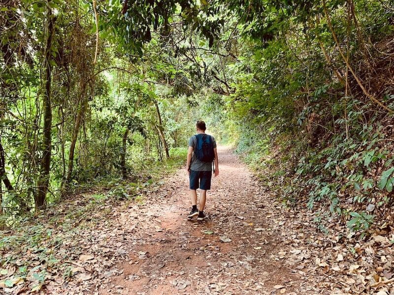 senderismo en kep camboya