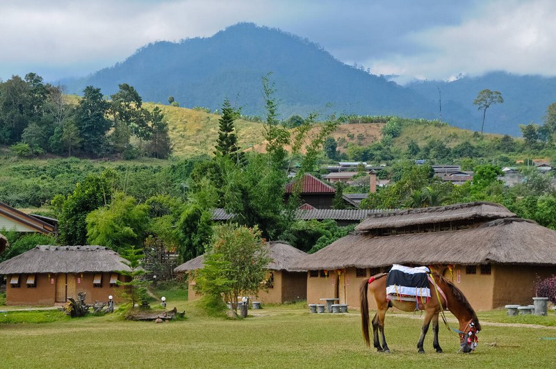 que ver en mae hong son