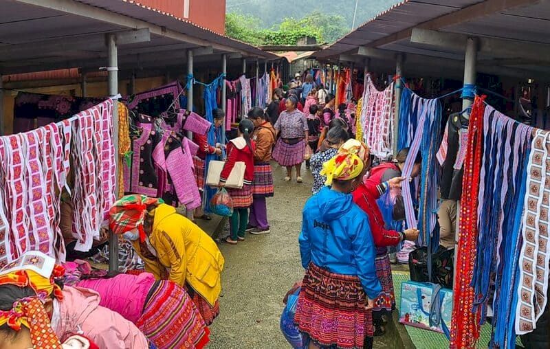 mercado en mai chau