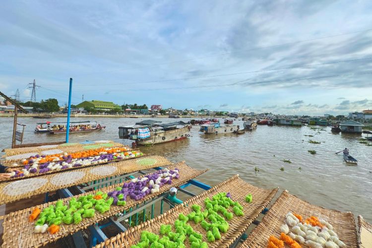 mercado flotante vietnam