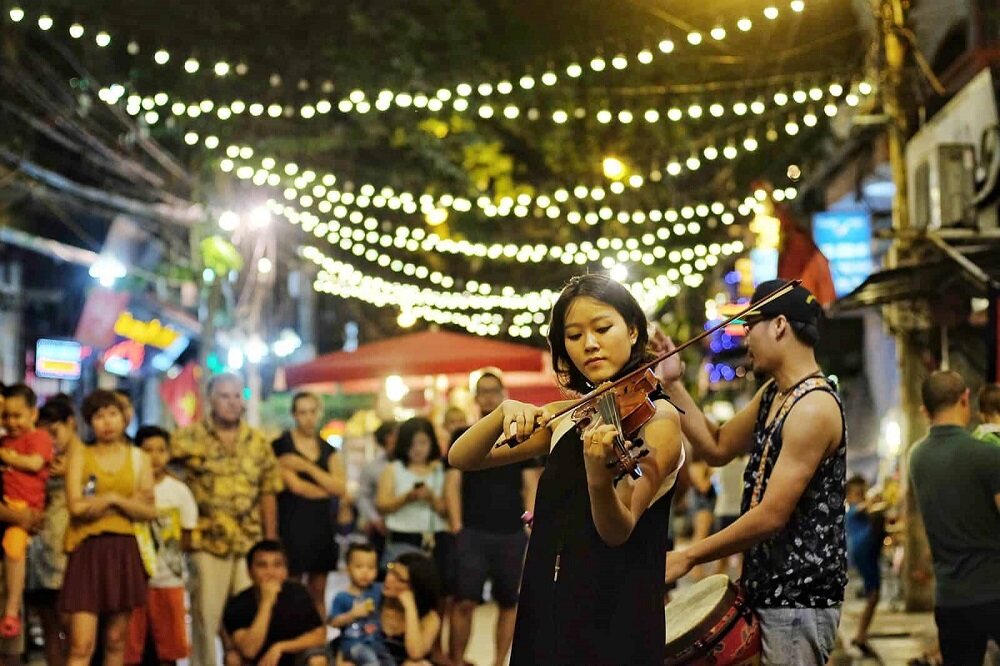 mercado nocturno hanoi musica