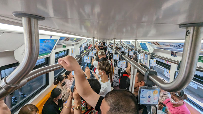 metro bangkok hora pico