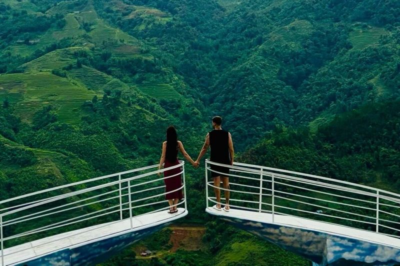 moana sapa - puente del beso