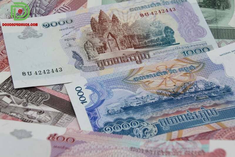 moneda camboya