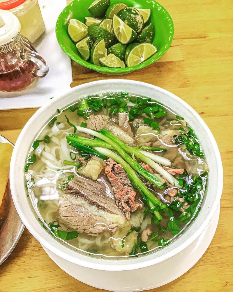 vietnam o laos - sopa pho vietnam