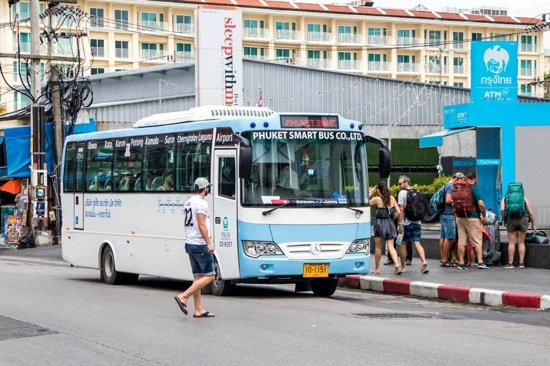 autobus para moverse por sur de tailandia