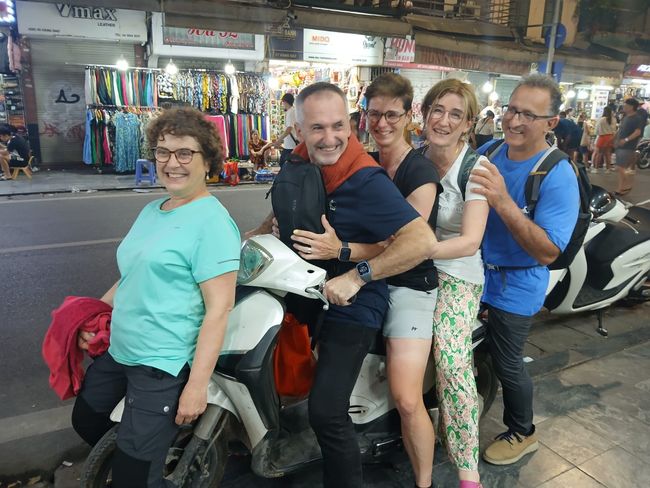 viajeros de kampa tour en moto en vietnam