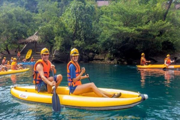 Paseo en kayak.
