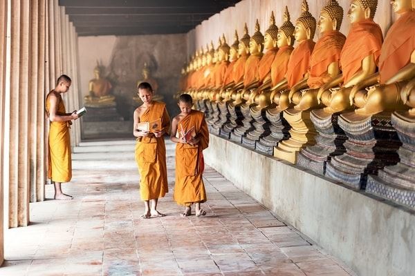 Encuentro con los monjes camboyanos