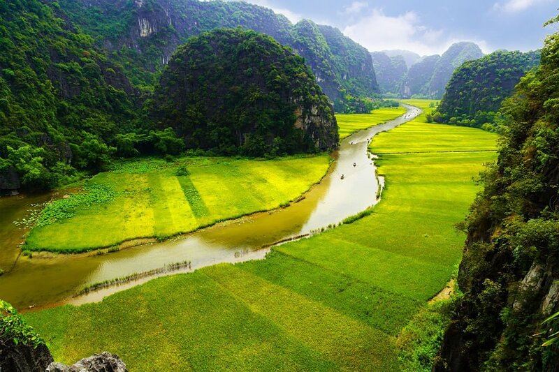Ninh Binh se conoce como bahía de Halong terrestre